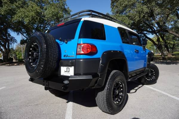 2008 Toyota FJ Cruiser *(( Lifted * Custom * Voodoo Blue COLOR ))* -... for sale in Austin, TX – photo 6