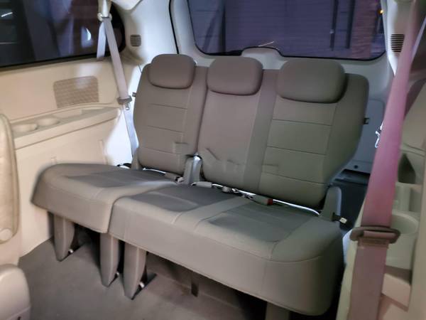 2009 DODGE GRAND CARAVAN - cars & trucks - by dealer - vehicle... for sale in MILWAUKEE WI 53209, WI – photo 13