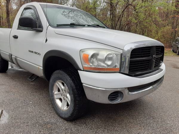 2006 DODGE 1500 REG CAB 4X4 - - by dealer - vehicle for sale in Whitinsville, MA – photo 2