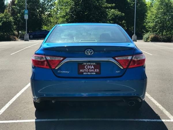 2017 Toyota Camry SE - - by dealer - vehicle for sale in Milwaukie, OR – photo 5