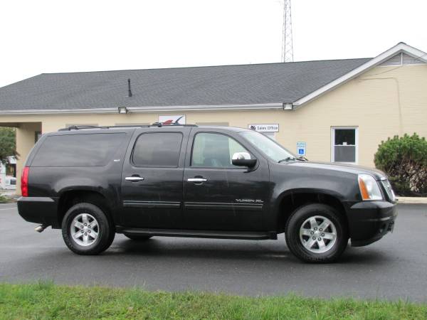 2011 GMC Yukon XL SLT-1 1/2 Ton 4WD - cars & trucks - by dealer -... for sale in Fredericksburg, VA – photo 13