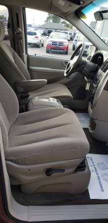 **LOTS OF ROOM**2007 Chrysler Town & Country LWB 4dr Wgn Touring for sale in Chesaning, MI – photo 18