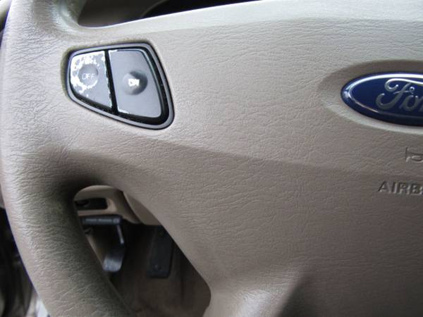 2003 Ford Taurus LX Arizona Beige Metallic for sale in Omaha, NE – photo 16