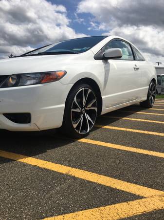 2006 honda civic lx coupe 18in wheels EXCELLENT shape - cars & for sale in Apalachin, NY – photo 2
