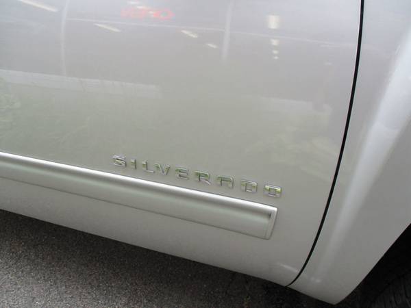 2010 *Chevrolet* *Silverado 1500* *4WD Ext Cab 143.5 LT for sale in Abington, MA – photo 6