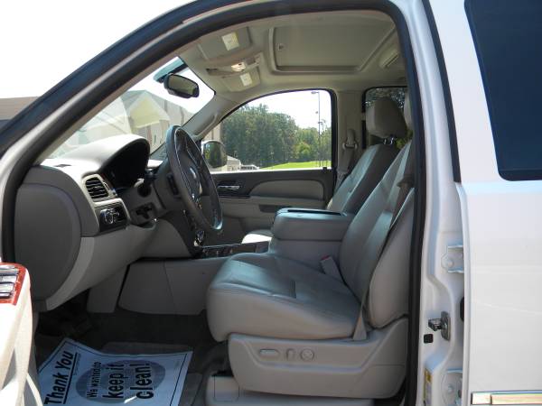 2010 CHEVROLET TAHOE LTZ LEATHER SUNROOF NAVIGATION 1 OWNER!!! for sale in Byram, MS – photo 7