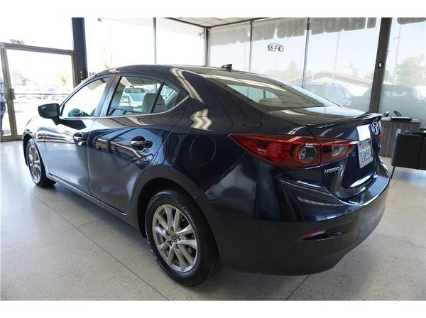 2015 Mazda MAZDA3 i Touring Sedan 4D WE CAN BEAT ANY RATE IN TOWN! for sale in Sacramento , CA – photo 5