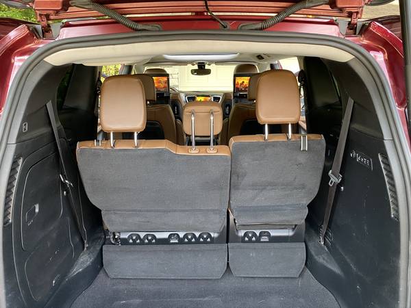 2019 Pacifica LIMITED Fully Loaded TVS, Blu-Ray, Exotic Interior for sale in Royal Oak, MI – photo 11