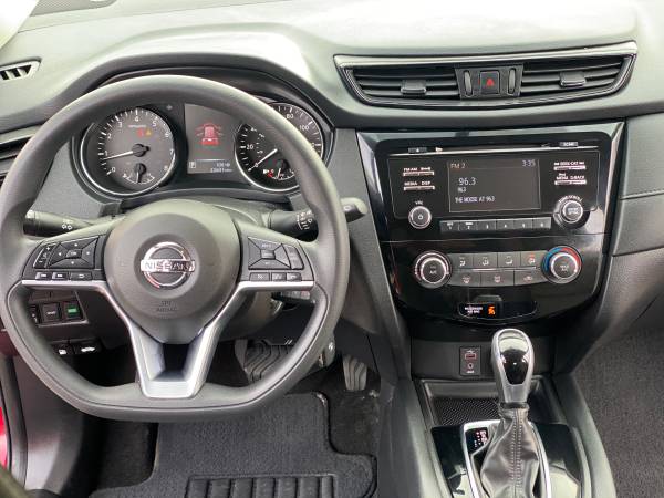 2017 Nissan Rogue S AWD - cars & trucks - by dealer - vehicle... for sale in Anchorage, AK – photo 7