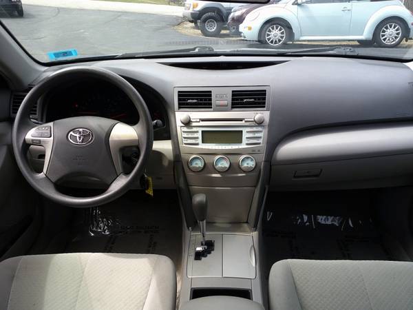 2007 Toyota Camry 4dr Sdn V6 Auto LE - - by dealer for sale in Hooksett, ME – photo 14