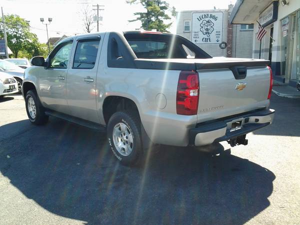 2007 Chevy Avalanche LT 4x4 - - by dealer - vehicle for sale in Bausman, PA – photo 7