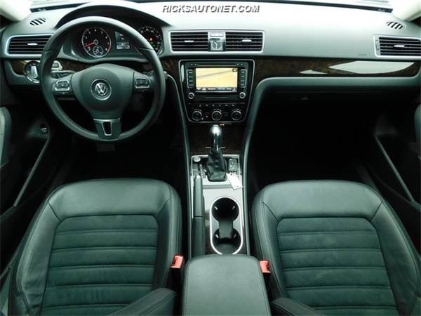 2014 Volkswagen Passat V6 SEL Premium for sale in Cedar Rapids, IA – photo 7