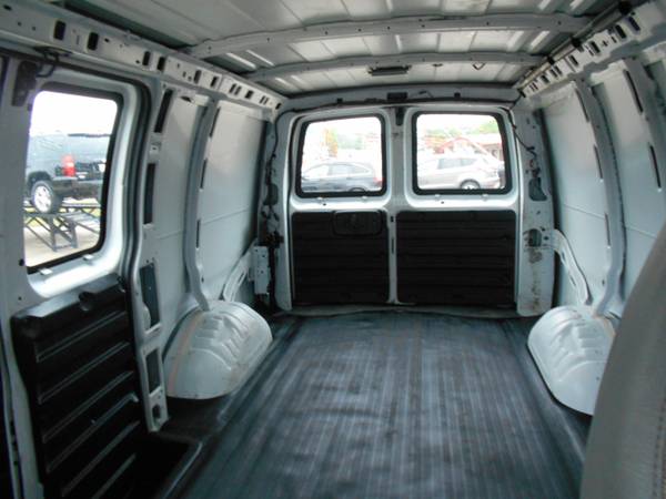 2014 GMC Savana G2500 Cargo - - by dealer - vehicle for sale in Tyler, TX – photo 15