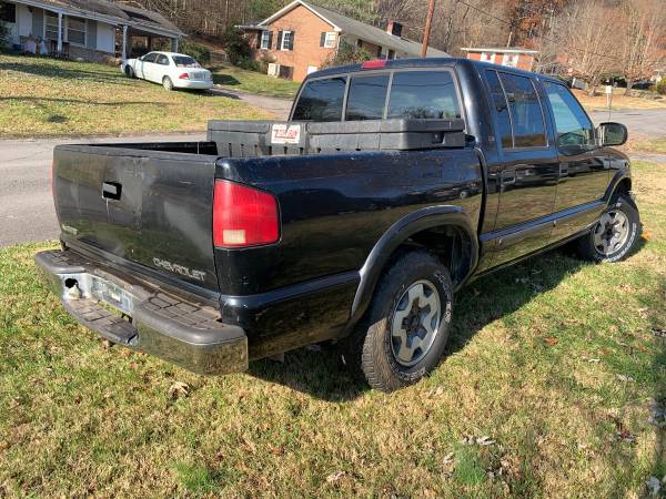 2002 Chevy S10 4 door - cars & trucks - by owner - vehicle... for sale in Rogersville, TN – photo 4