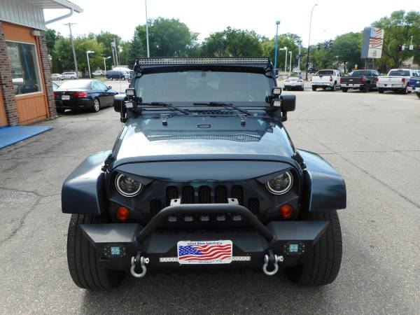 ★★★ 2007 Jeep Wrangler Unlimited 4x4 / Nice Customized Jeep! ★★★ -... for sale in Grand Forks, ND – photo 4
