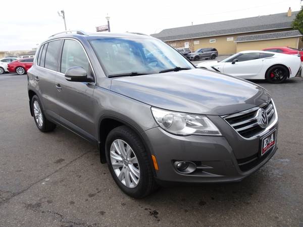 2009 Volkswagen Tiguan AWD - - by dealer - vehicle for sale in Waterloo, WI – photo 8