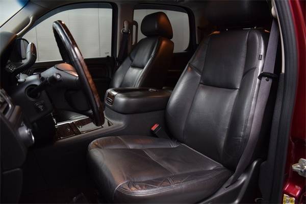 2011 GMC Yukon Denali 6.2L V8 AWD SUV 4WD THIRD ROW SEATS 4X4 for sale in Sumner, WA – photo 4