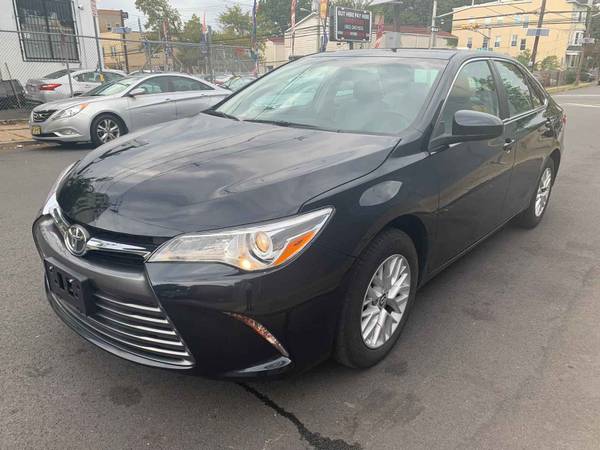 Toyota Camry XLE for sale in NEWARK, NY – photo 2