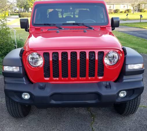 2020 Jeep Gladiator 4x4 8-spd auto for sale in Knoxville, TN – photo 3