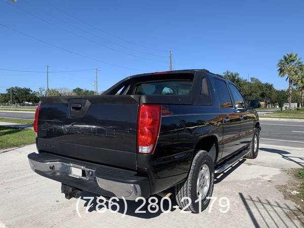 2005 Chevrolet Avalanche 1500 LT Sport Utility Pickup 4D 5 1/4 ft -... for sale in Orlando, FL – photo 4