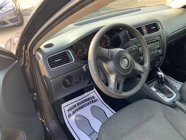 2013 Volkswagen Jetta Base 4dr Sedan 6A 61192 Miles for sale in Saint Paul, MN – photo 11