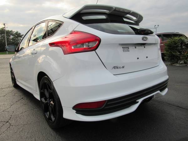 2017 Ford Focus ST Hatch - cars & trucks - by dealer - vehicle... for sale in Rockford, IL – photo 7