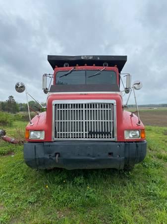 1993 International Tandem Dump Truck for sale in Ashtabula, OH – photo 2