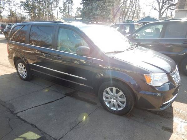 2013 Chrysler Town & Country Touring - Must Sell! Special Deal! for sale in Oakdale, MN – photo 7
