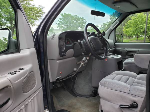 2001 FORD E250 QUIGLEY CONVERSION 4x4 HANDICAP WHEELCHAIR ACCESSIBLE for sale in skokie, IN – photo 8