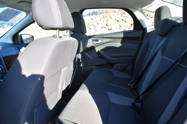 2013 *Ford* *Focus* *SE* - cars & trucks - by dealer - vehicle... for sale in Naugatuck, CT – photo 14