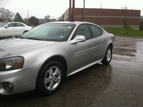 08 Pontiac Grand Prix - - by dealer - vehicle for sale in Penn Hills, PA – photo 2