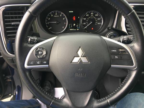 2014 Mitsubishi Outlander 4 Wheel Dr. SUV with a nice option package. for sale in Peabody, MA – photo 11