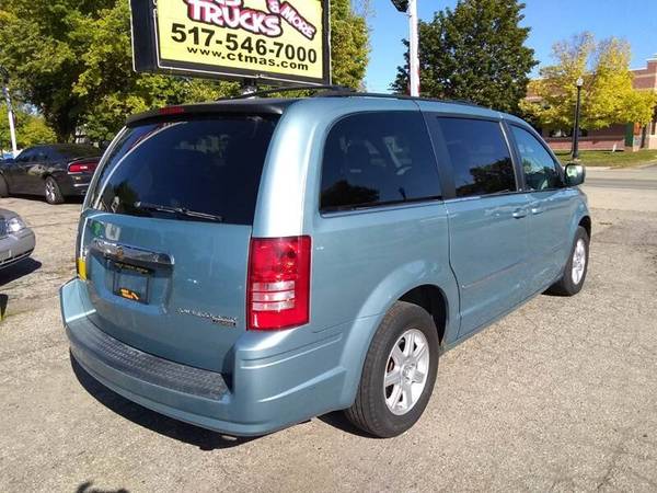 2010 Chrysler Town & Country Touring Plus for sale in Howell, MI – photo 14