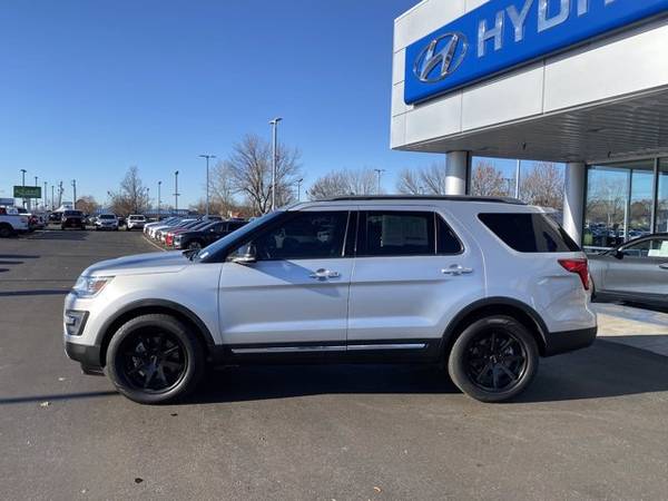 2017 Ford Explorer XLT 4WD - cars & trucks - by dealer - vehicle... for sale in Boise, ID – photo 8