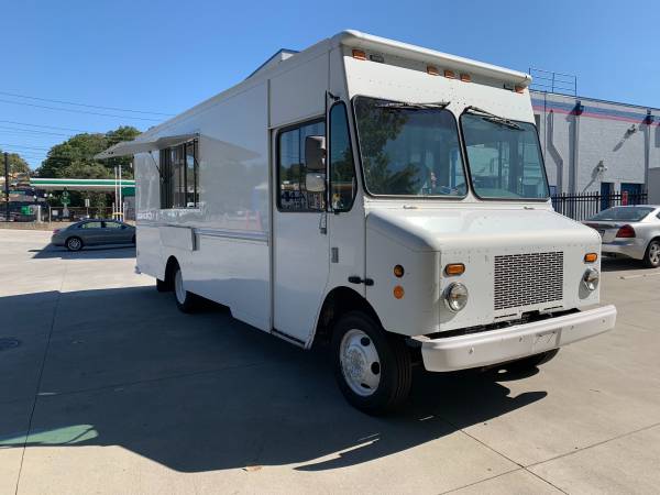 2006 brand new food truck commercial kitchen for sale in Arlington, District Of Columbia