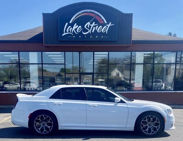 2017 Chrysler 300 300S - - by dealer - vehicle for sale in Grayslake, IL – photo 3