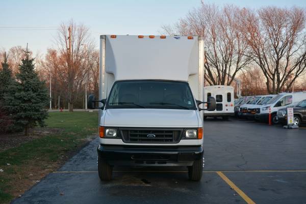 2006 Ford E-450 15ft Office Box Truck - cars & trucks - by dealer -... for sale in Crystal Lake, IL – photo 5