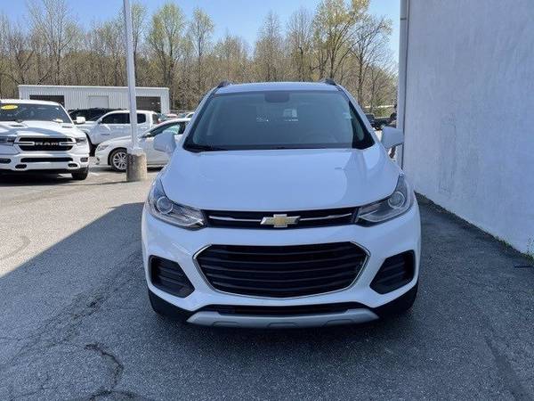 2018 Chevy Chevrolet Trax LT suv White - - by dealer for sale in Swansboro, NC – photo 7