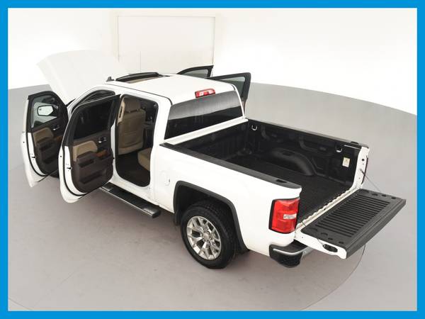 2015 GMC Sierra 1500 Crew Cab SLT Pickup 4D 5 3/4 ft pickup White for sale in Chicago, IL – photo 17