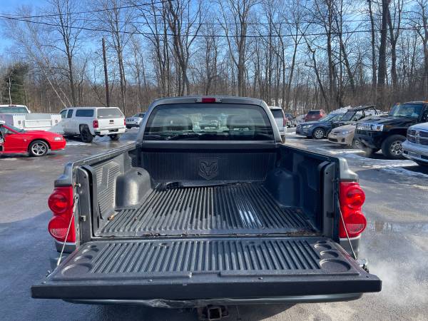 2005 Dodge Dakota VERY CLEAN - - by dealer - vehicle for sale in Old Forge, PA – photo 17