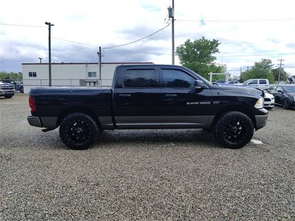 2012 Ram 1500 Outdoorsman - - by dealer - vehicle for sale in Chillicothe, WV – photo 4