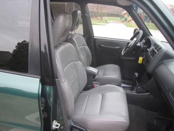 1998 Toyota RAV4 4-Door FWD 4 CYL RUNS STRONG $1995 - cars & trucks... for sale in Highland Park, IL – photo 23