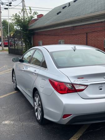 2014 HYUNDAI SONATA - MINT CONDITION - LOW MILES! - cars & trucks -... for sale in Nashville, KY – photo 7