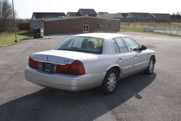 2003 Mercury Grand Marquis - - by dealer - vehicle for sale in Richmond, KY – photo 3