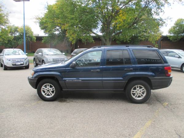 2003 Jeep Grand Cherokee Laredo 4WD - cars & trucks - by dealer -... for sale in Sioux City, IA – photo 2