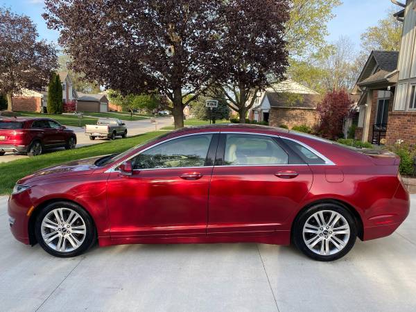 2013 Lincoln MKZ, AWD, w/52K, Excellent condition for sale in Rochester, MI – photo 3