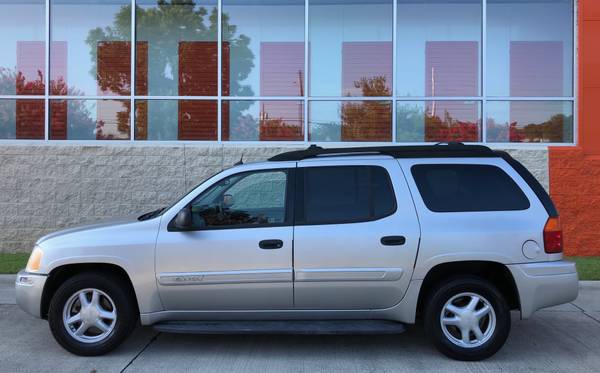 Blade Silver-2005 GMC Envoy XL-Automatic-4x4-3rd row-144k - cars &... for sale in Raleigh, NC – photo 16