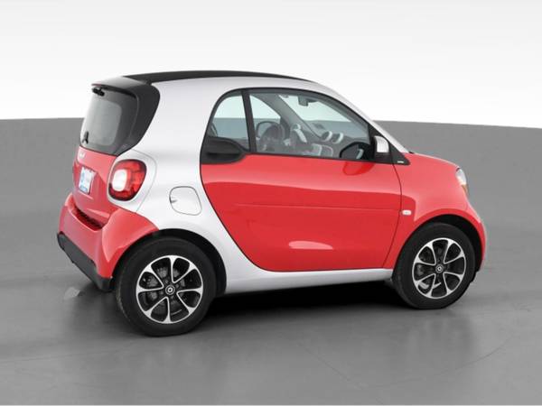 2017 smart fortwo Passion Hatchback Coupe 2D coupe Red - FINANCE -... for sale in Chicago, IL – photo 12
