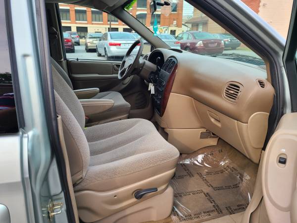 2003 Chrysler Town & Country LX LOCAL TRADE IN IN WARRANTY AVAILABLE... for sale in HARRISBURG, PA – photo 17