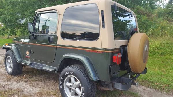 1995 Jeep Wrangler SE SUV for sale in New London, WI – photo 3